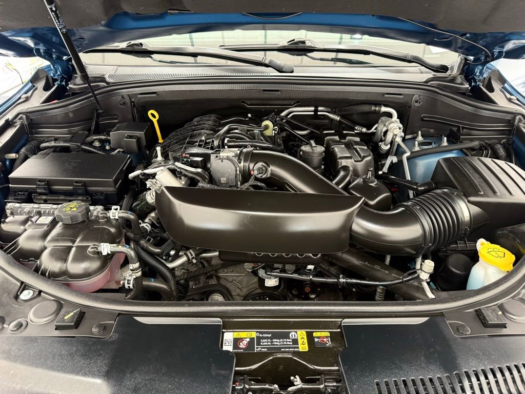 Used 2025 Dodge Durango GT AWD/4WD image 11