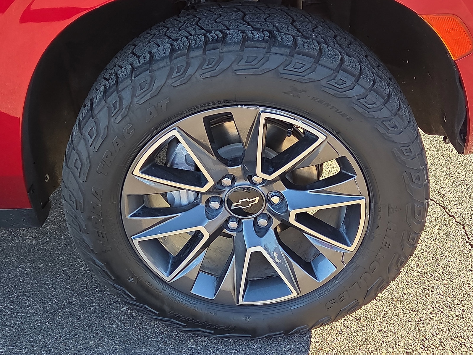 Used 2023 Chevrolet Tahoe Z71 w/ Luxury Package image 6