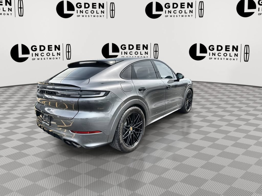 Used 2024 Porsche Cayenne Turbo AWD/4WD image 8
