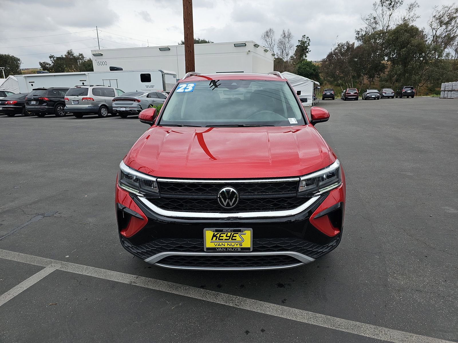 Used 2023 Volkswagen Taos SE image 12