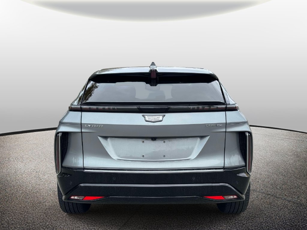 Certified 2024 Cadillac Lyriq Luxury AWD/4WD image 3