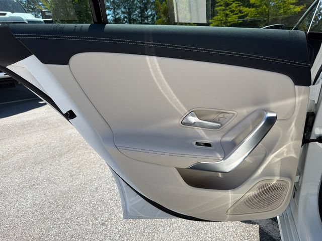 Used 2025 Mercedes-Benz CLA 250 image 21