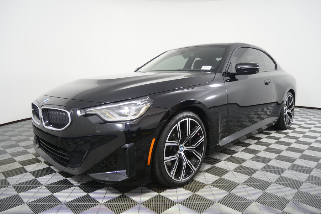 Used 2023 BMW 230i Coupe w/ Premium Package RWD image 8
