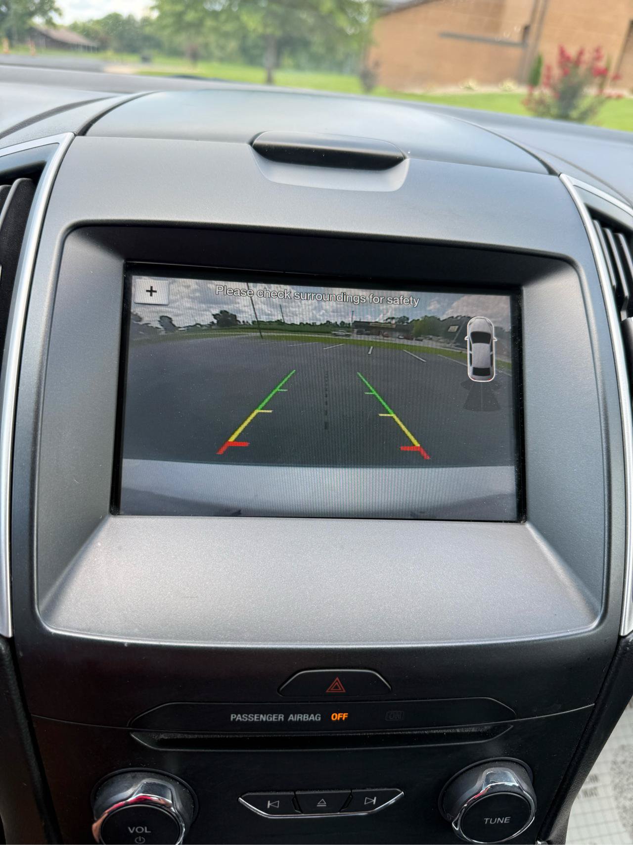 Used 2018 Ford Edge SEL w/ Equipment Group 201A FWD image 16
