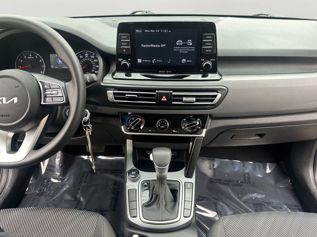 Used 2023 Kia Seltos LX image 14