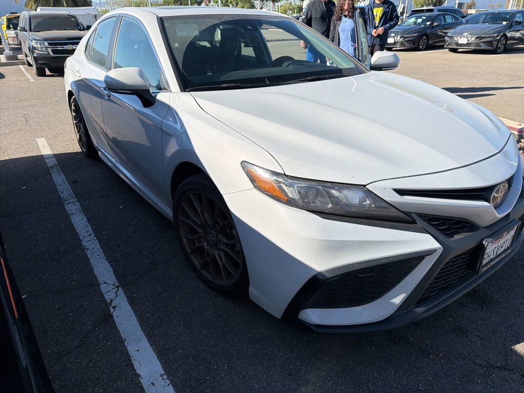 Used 2024 Toyota Camry SE w/ Convenience Package