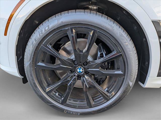 New 2027 BMW X7 xDrive40i w/ M Sport Package AWD/4WD image 10