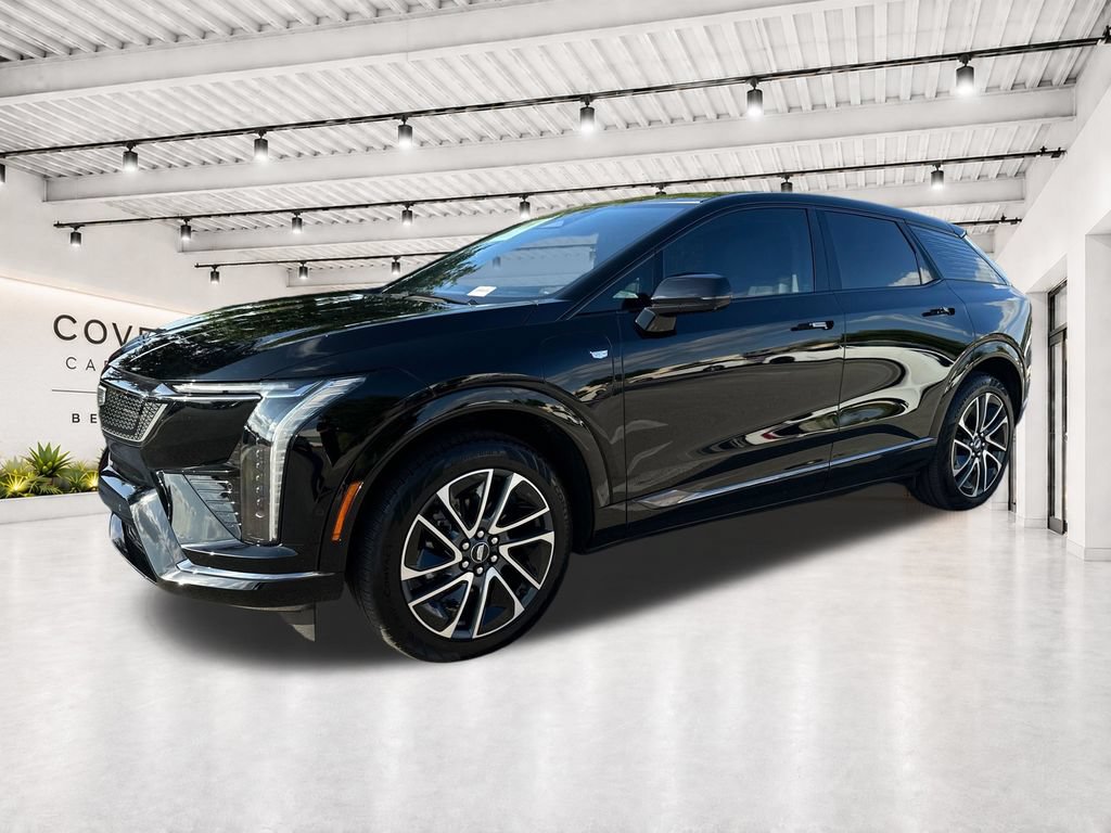 Used 2025 Cadillac Optiq Sport 1 w/ LPO, Floor Liner Package AWD/4WD image 4