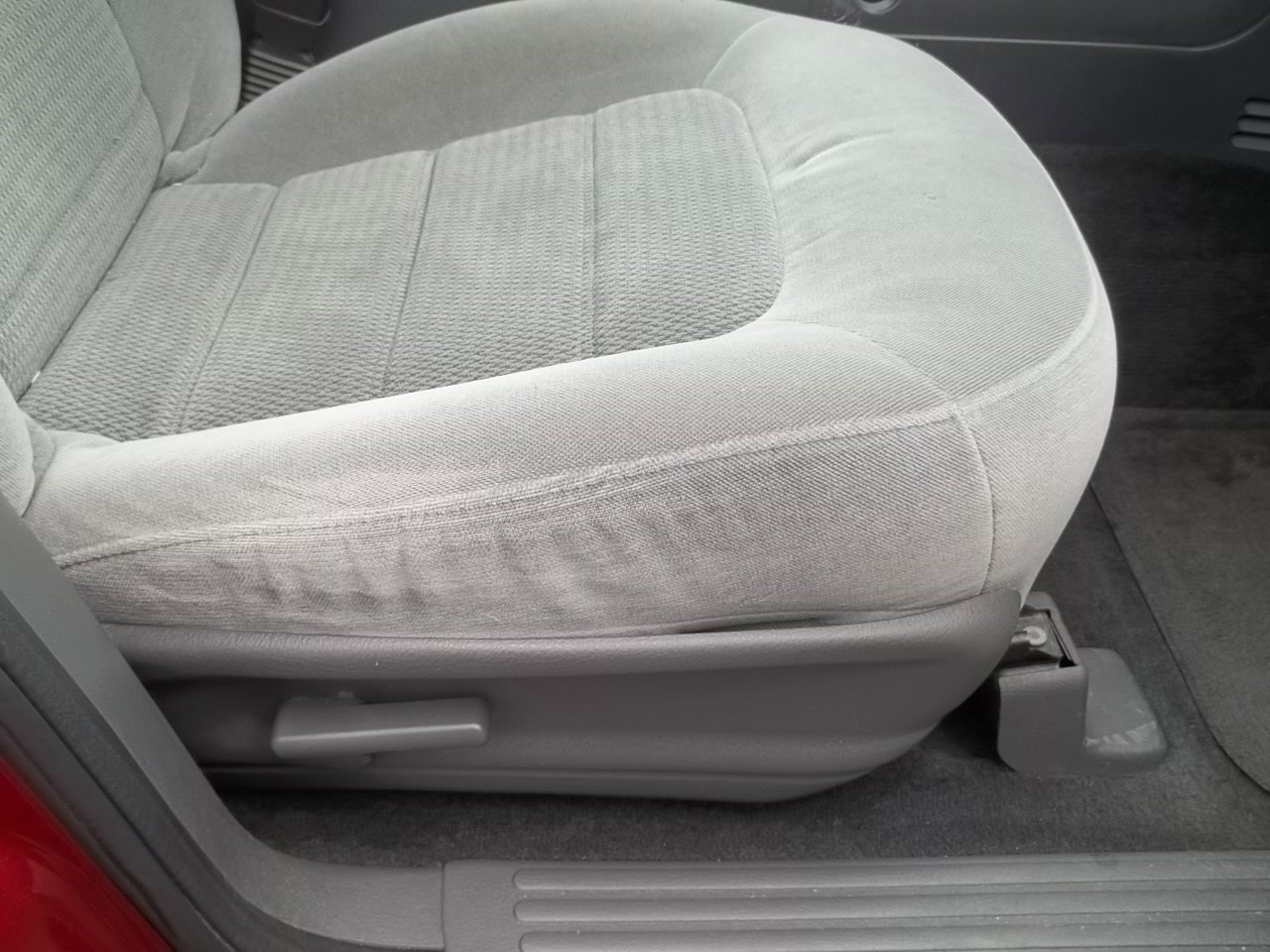 Used 2005 Ford Explorer Sport XLT RWD image 8