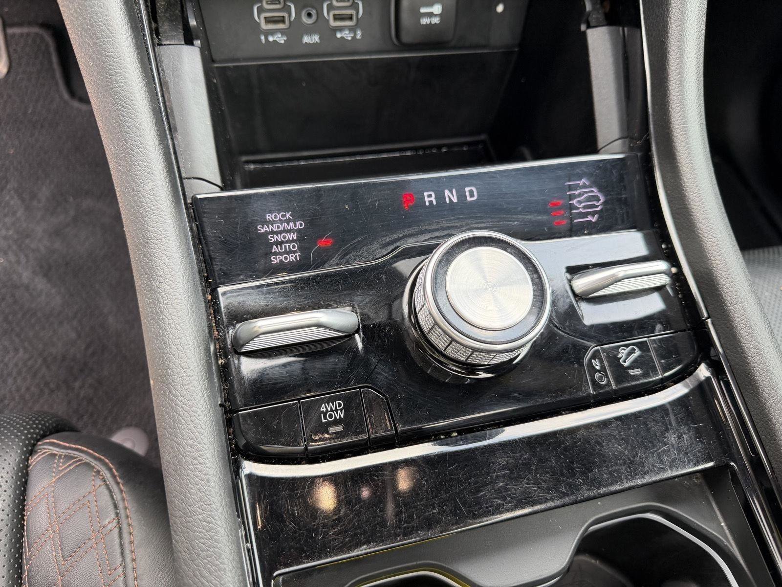 Used 2024 Jeep Grand Cherokee L Summit image 17