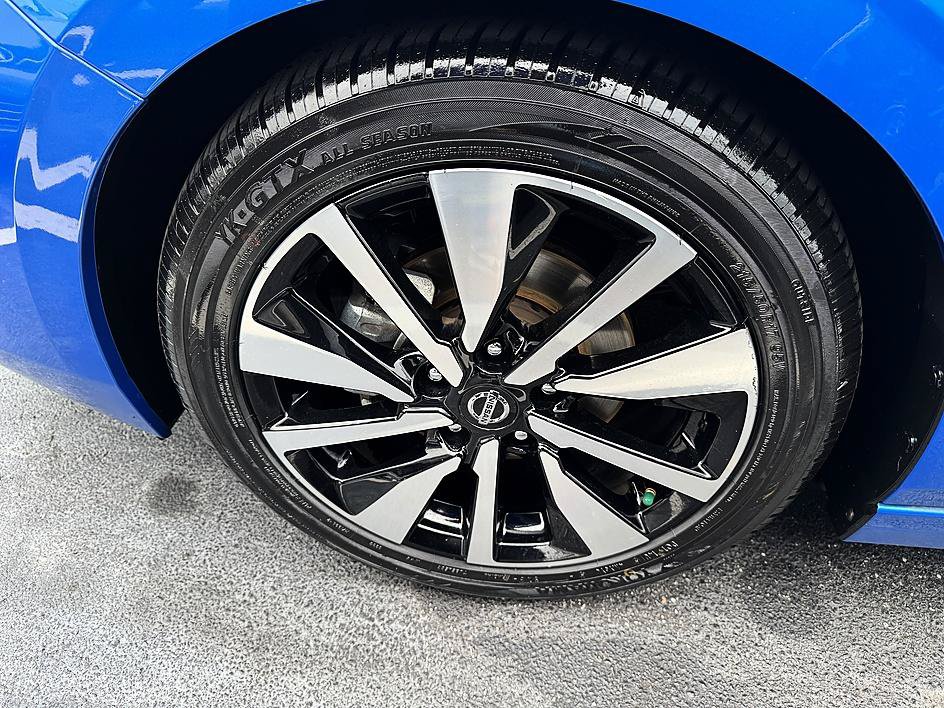 Used 2022 Nissan Sentra SV w/ SV Premium Package FWD image 27