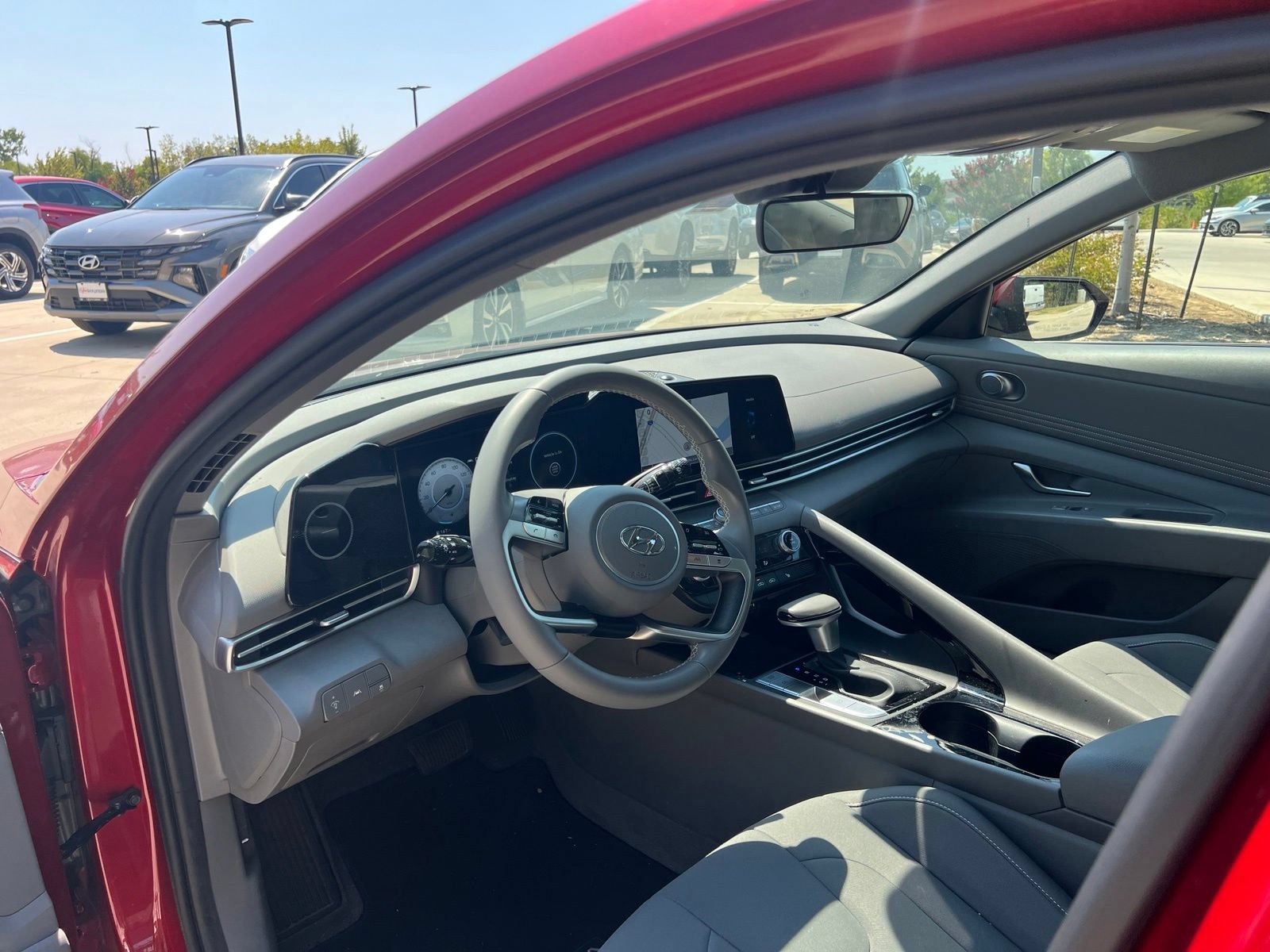 Used 2023 Hyundai Elantra SEL w/ Convenience Package FWD image 19
