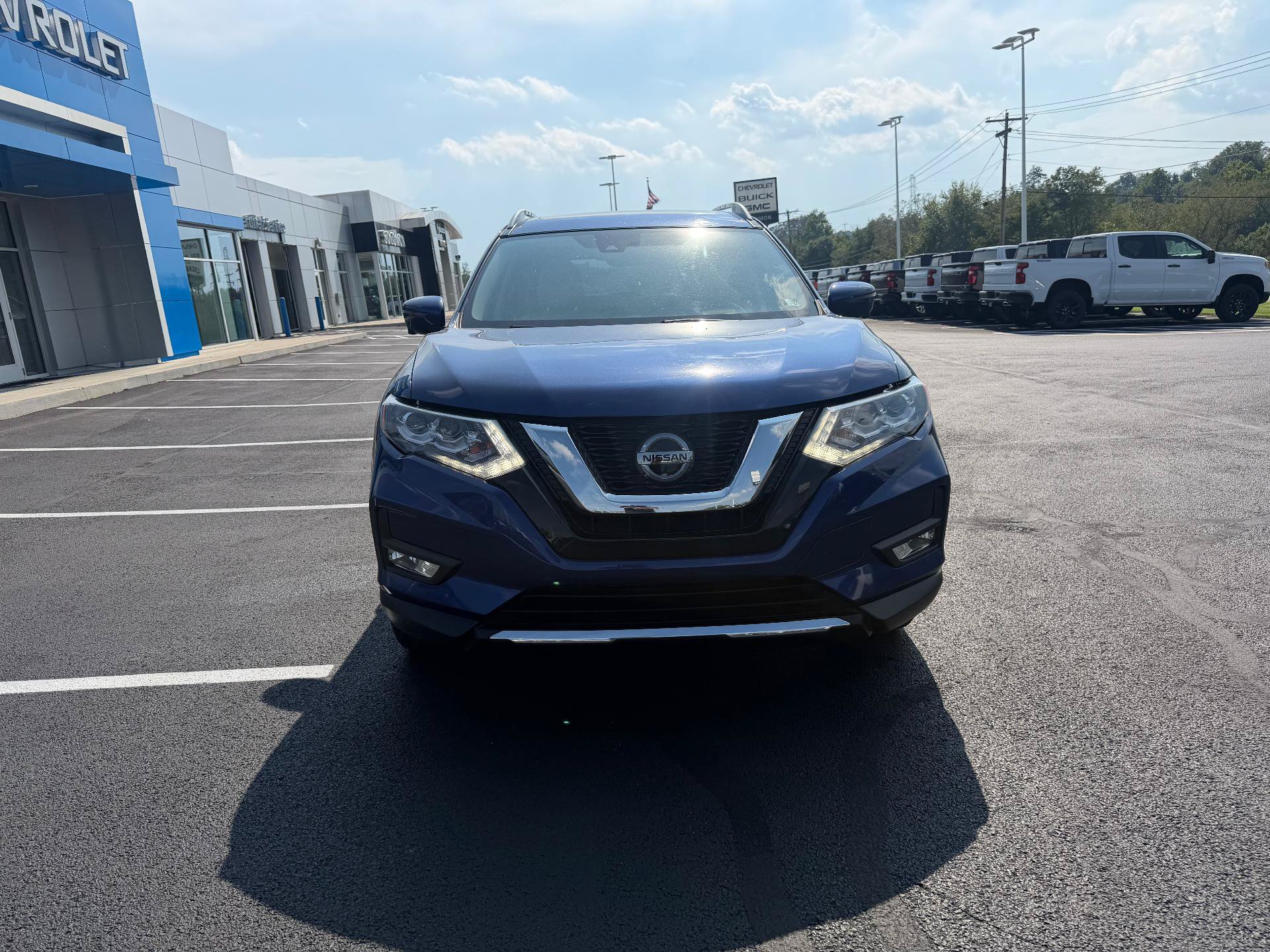 Used 2018 Nissan Rogue SL w/ Premium Package AWD/4WD image 9