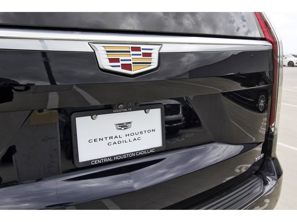Used 2022 Cadillac Escalade Premium Luxury Platinum w/ Heavy-Duty Trailer Package image 32