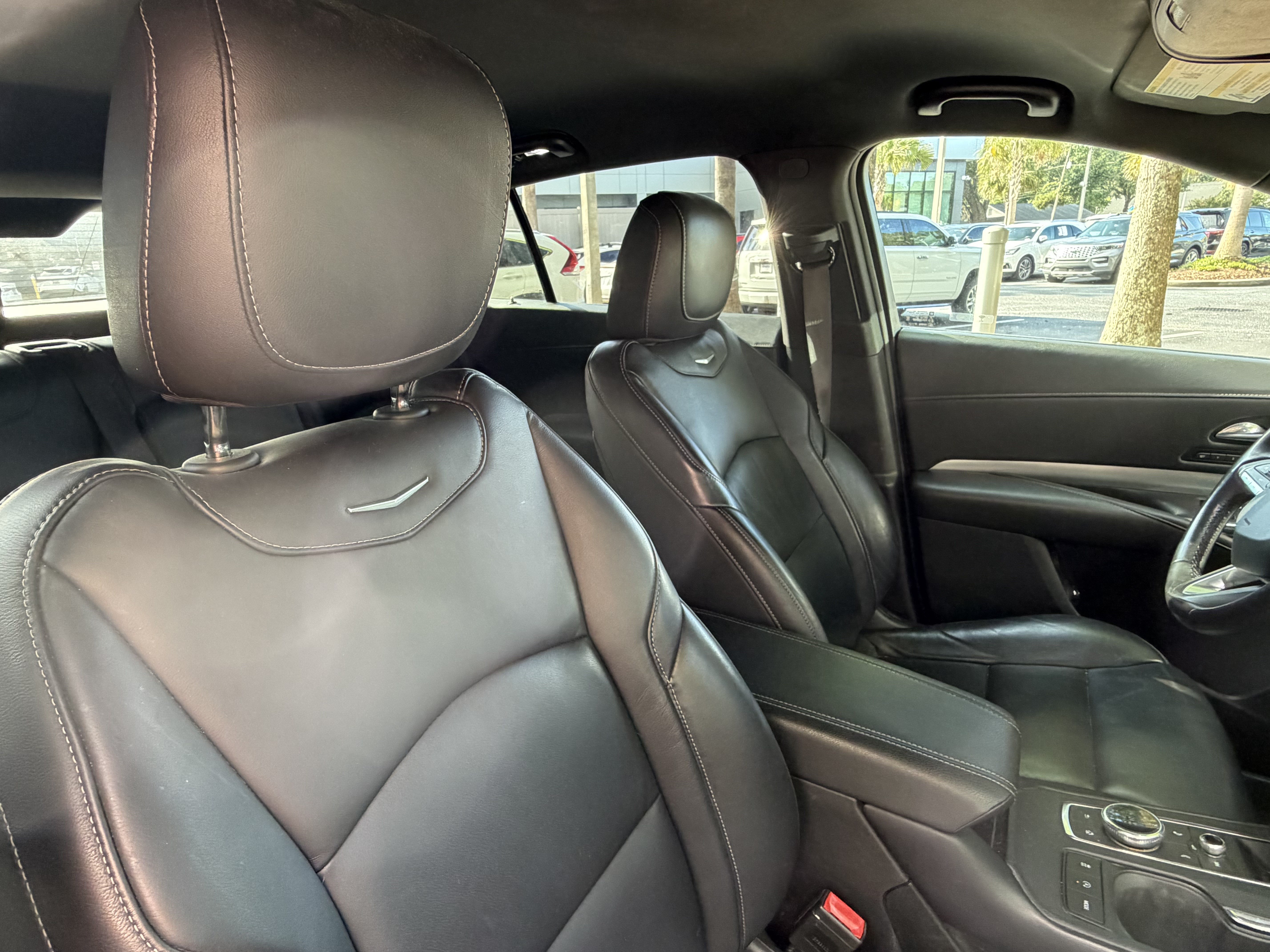Used 2021 Cadillac XT4 Premium Luxury AWD/4WD image 44