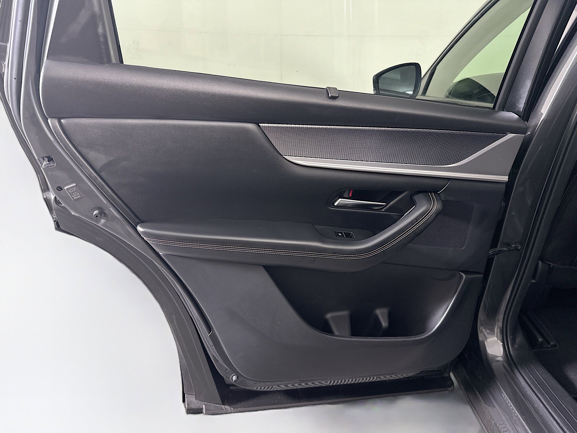 Used 2025 MAZDA CX-90 3.3 Turbo w/ Premium Sport Pkg image 28