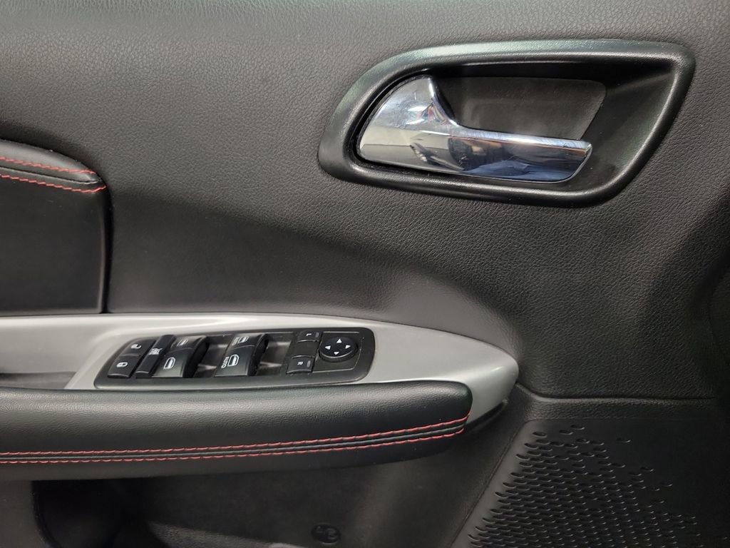 Used 2019 Dodge Journey GT image 18