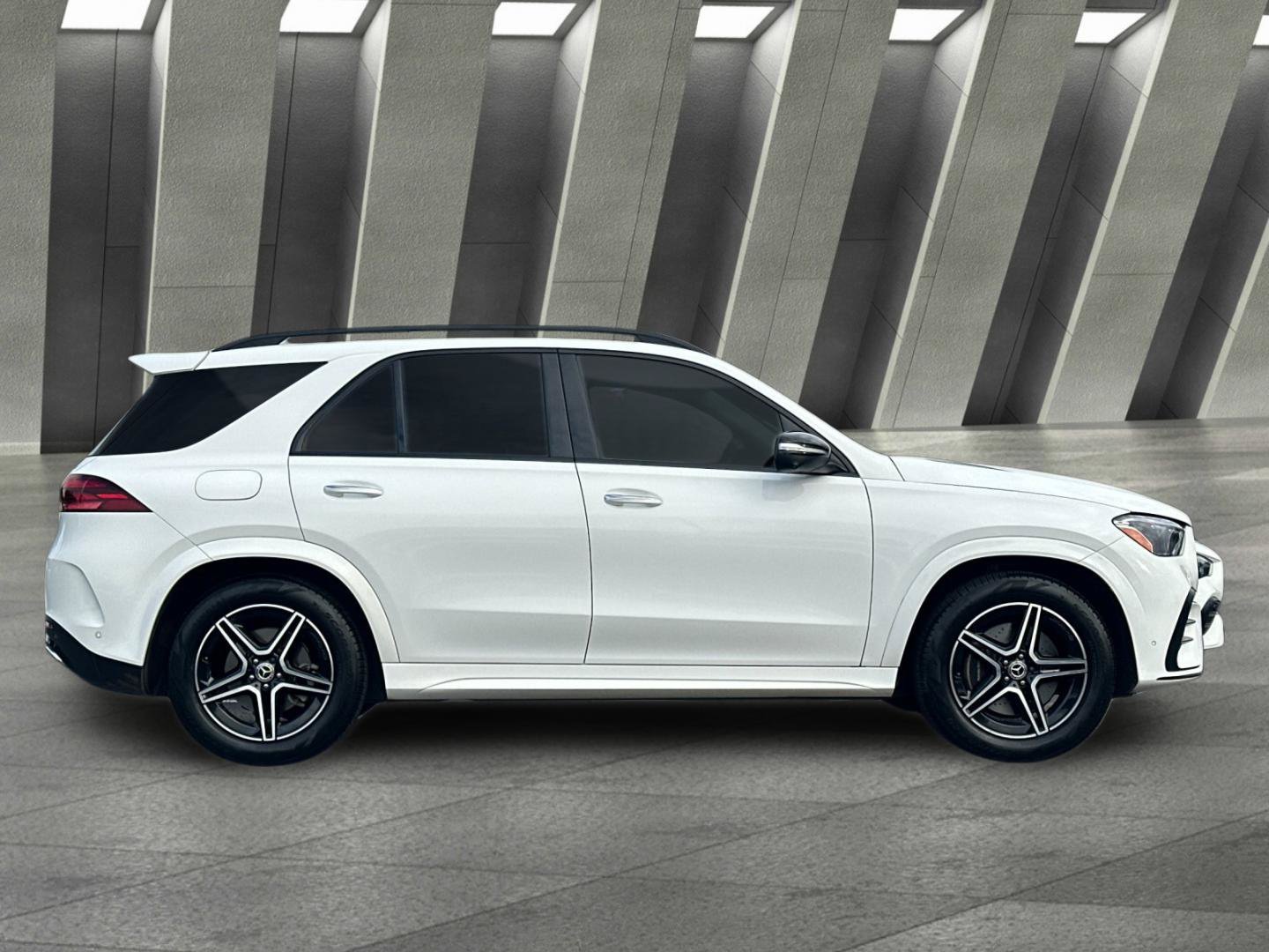 Certified 2024 Mercedes-Benz GLE 350 4MATIC image 3