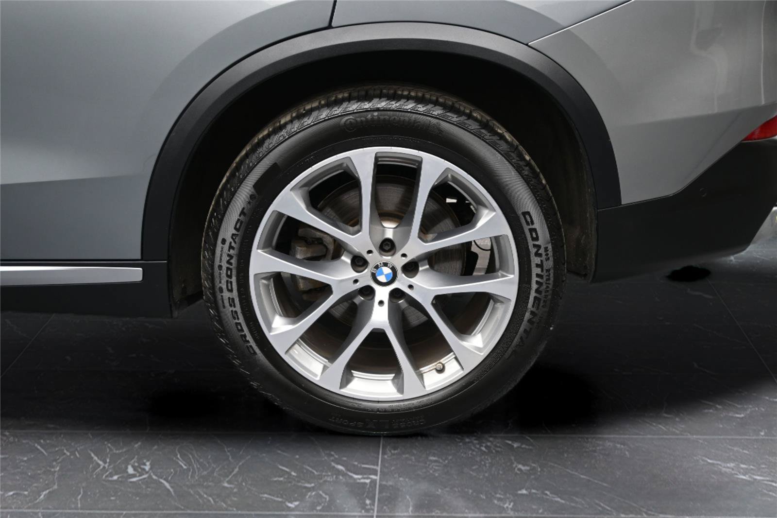 Used 2026 BMW X5 xDrive40i AWD/4WD image 11