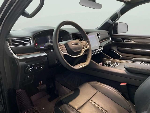 Used 2024 Jeep Wagoneer Series II w/ Premium Group I AWD/4WD image 18