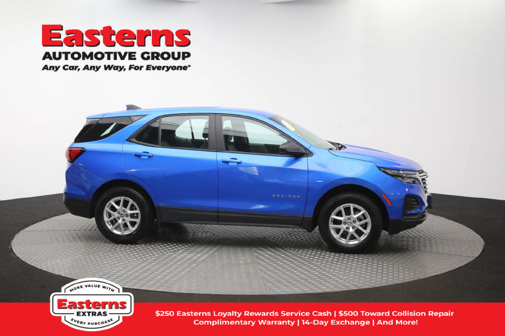 Used 2024 Chevrolet Equinox LS AWD/4WD image 46