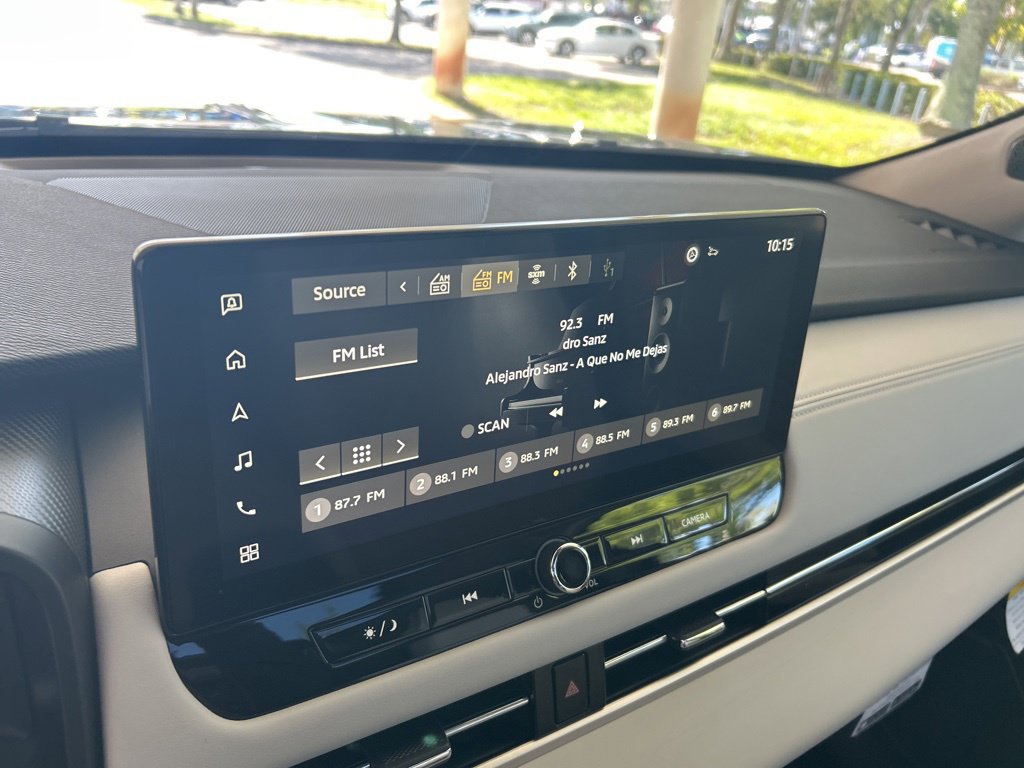 New 2025 Mitsubishi Outlander AWD image 7