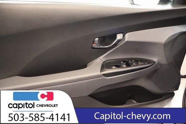 Used 2022 Hyundai Veloster N FWD image 11