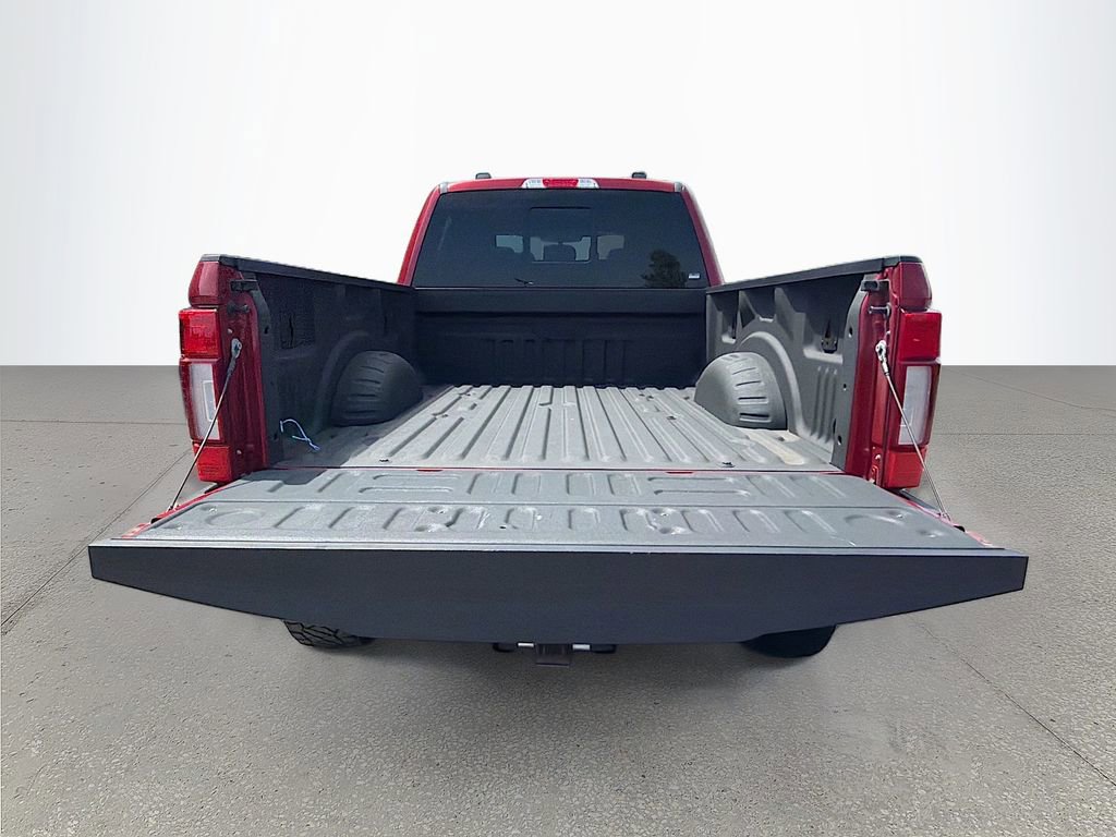 Used 2022 Ford F250 Lariat w/ Black Appearance Package AWD/4WD image 12