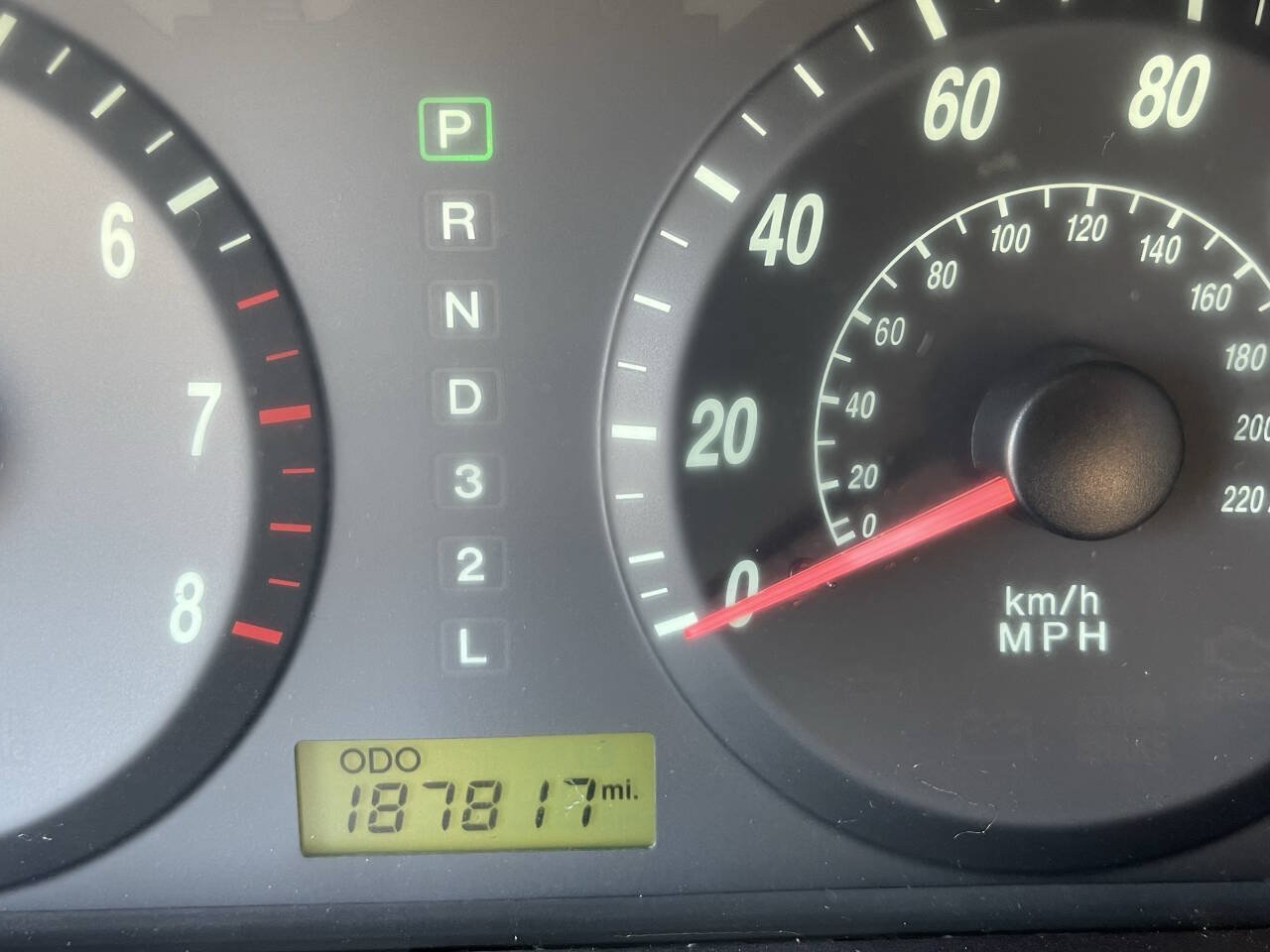 Used 2006 Hyundai Elantra GLS FWD image 11