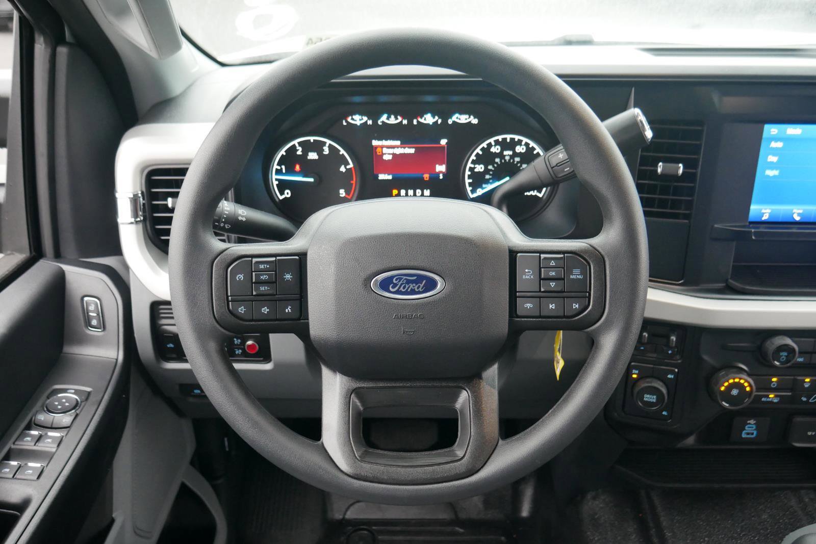 New 2026 Ford F550 4x4 Crew Cab image 29