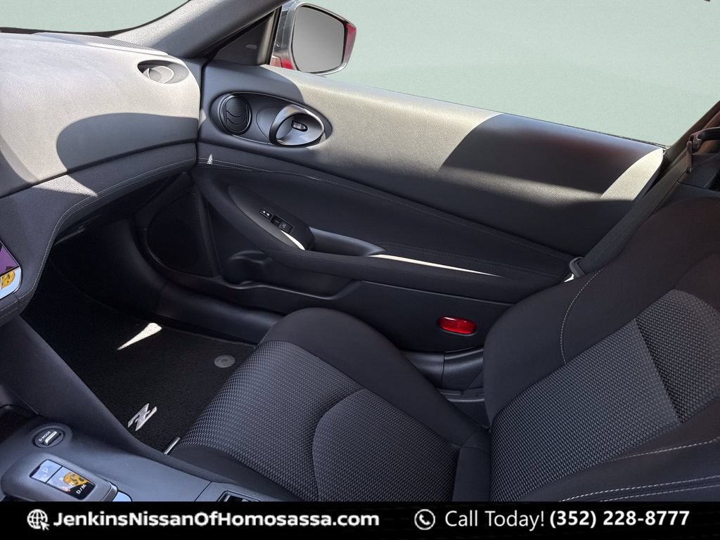 Certified 2025 Nissan Z Sport w/ Floor Mat Package RWD image 27
