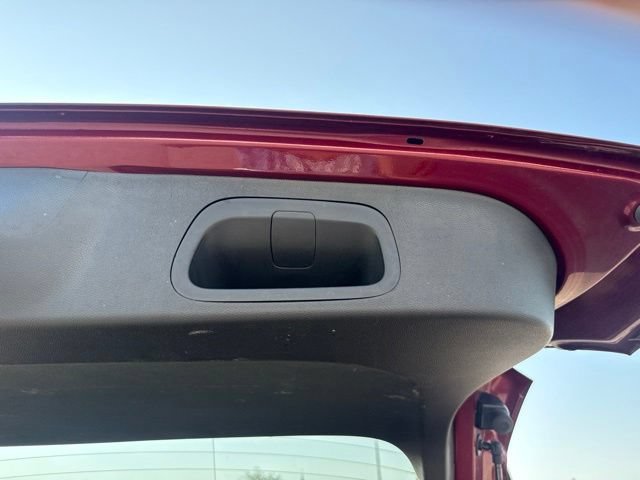 Used 2025 Chevrolet Trax LT w/ LT Convenience Package FWD image 25
