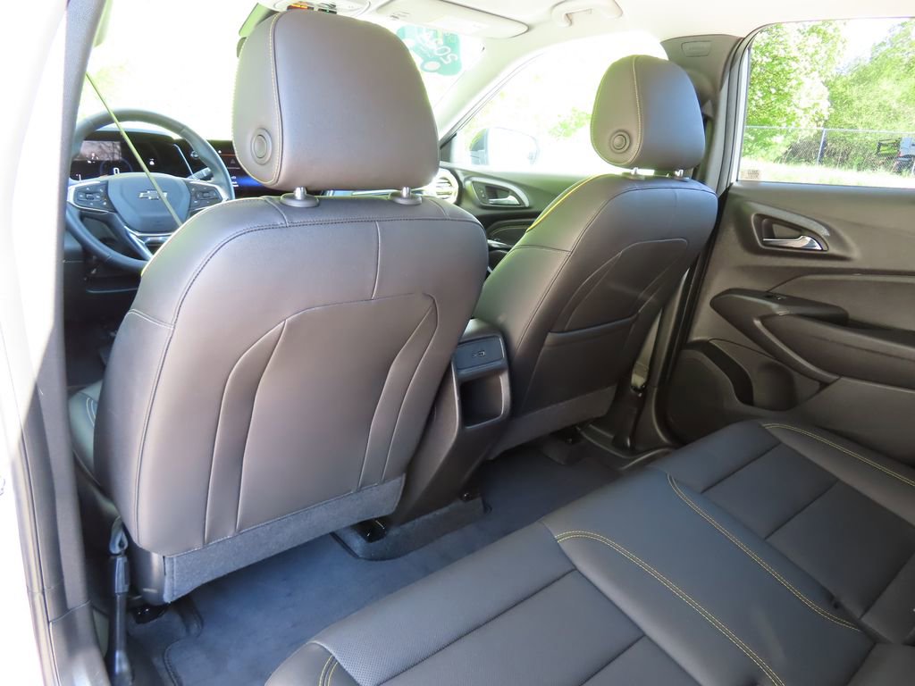 Used 2024 Chevrolet Trax ACTIV FWD image 27