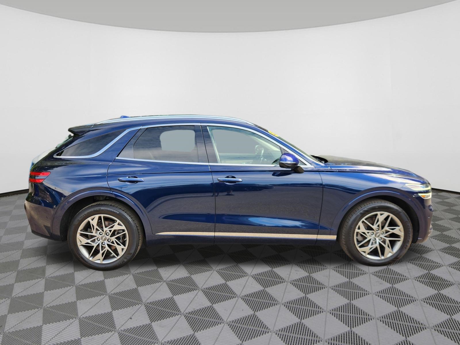 Used 2022 Genesis GV70 2.5T w/ Advanced Package AWD/4WD image 6