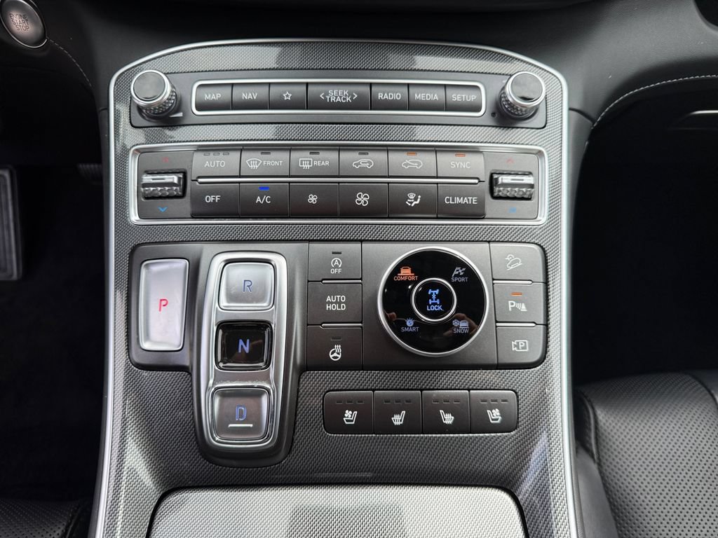 Used 2022 Hyundai Santa Fe Limited AWD/4WD image 19