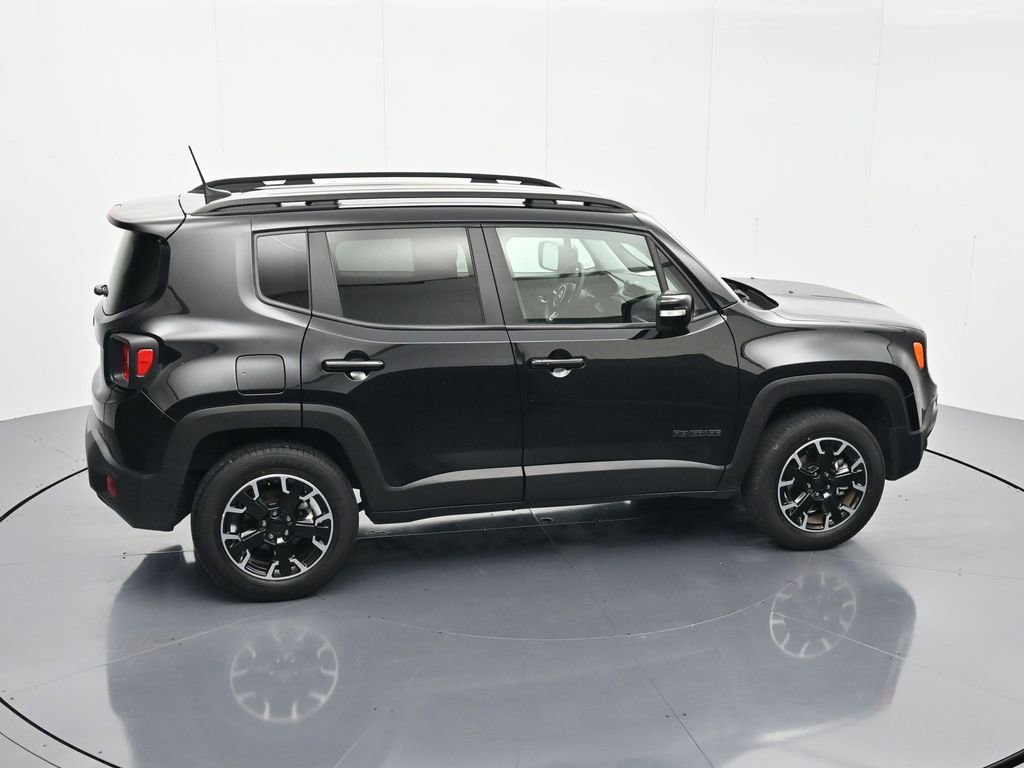 Used 2023 Jeep Renegade Latitude AWD/4WD image 31