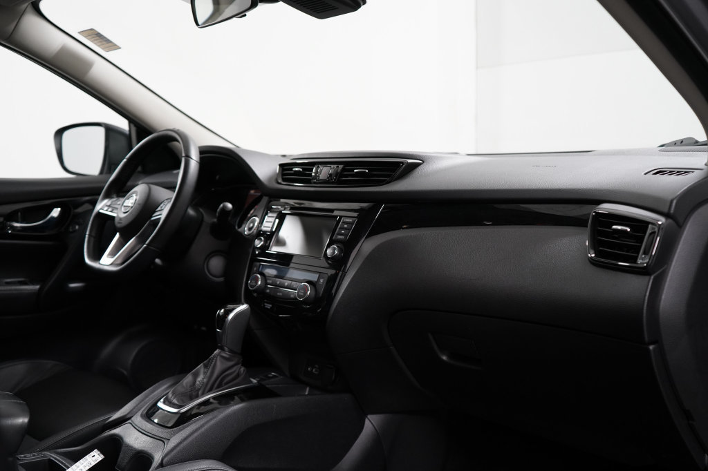 Used 2022 Nissan Rogue Sport SL AWD/4WD image 24