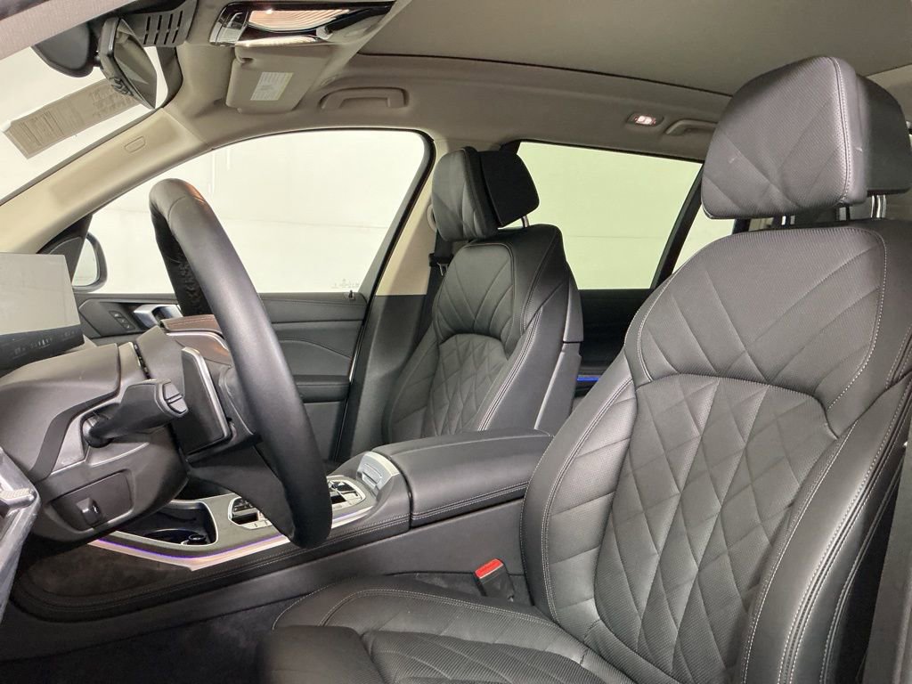 Certified 2025 BMW X7 xDrive40i AWD/4WD image 22
