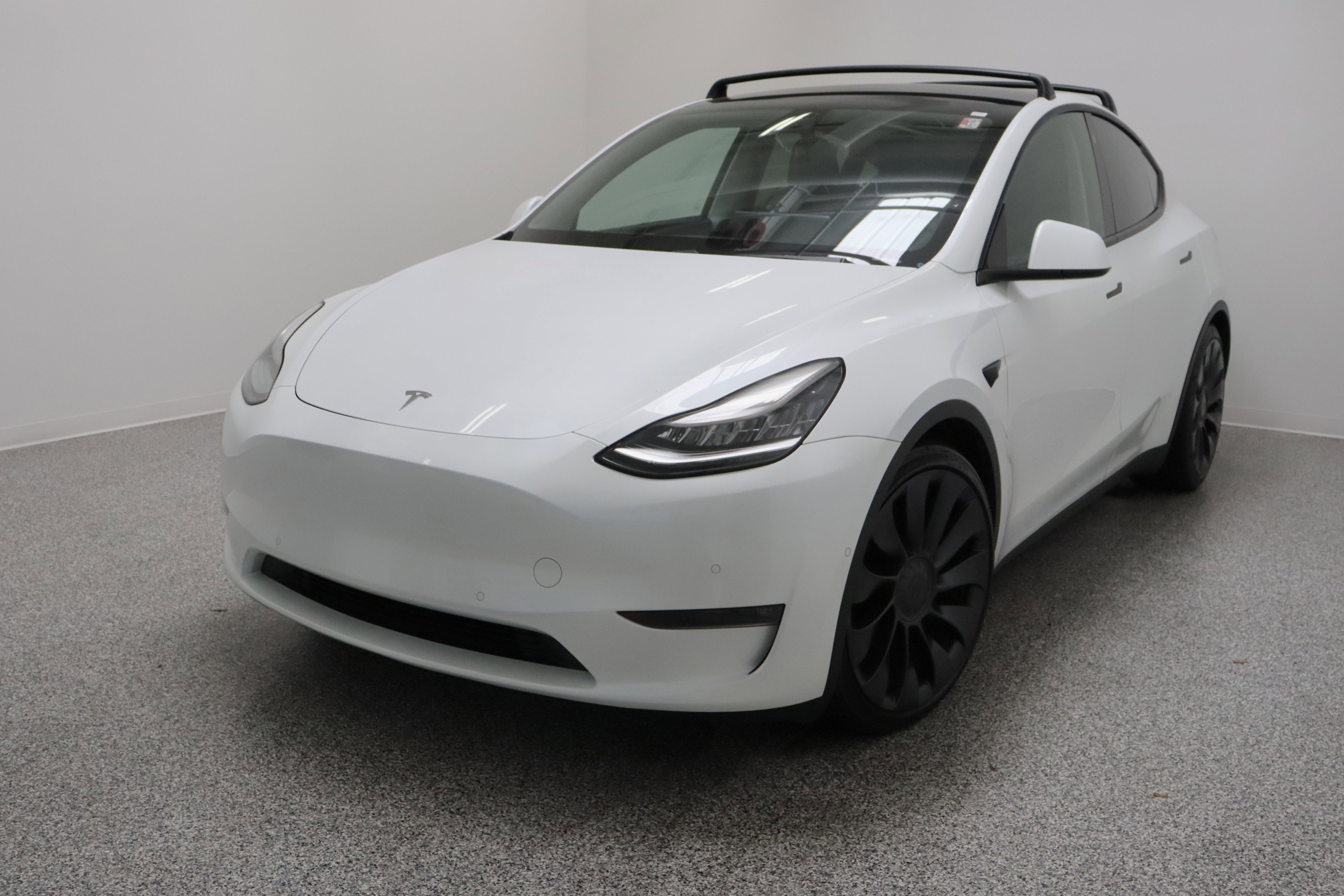 Used 2021 Tesla Model Y Performance image 2