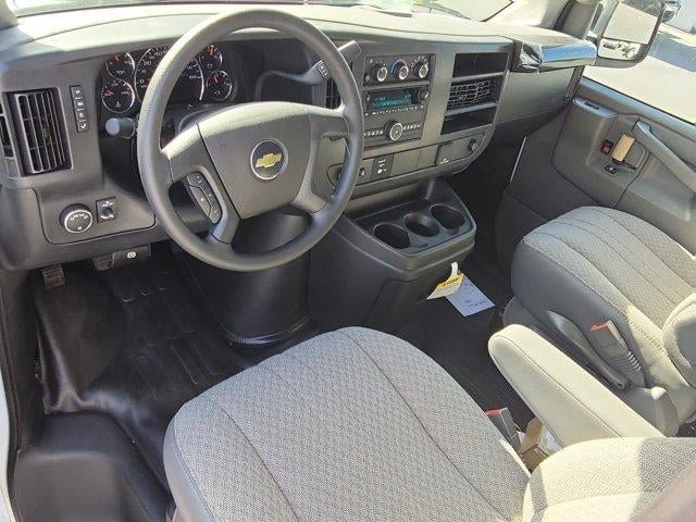 New 2026 Chevrolet Express 2500 Extended w/ Communications Package RWD image 18