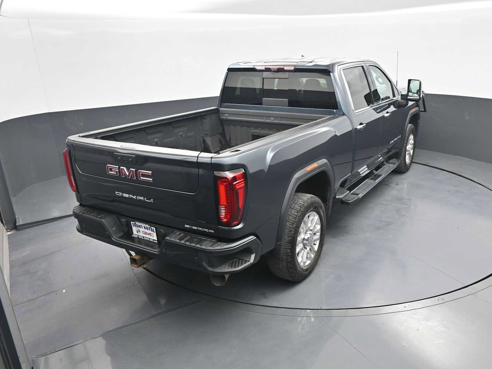 Used 2020 GMC Sierra 2500 Denali w/ Denali Ultimate Package AWD/4WD image 32