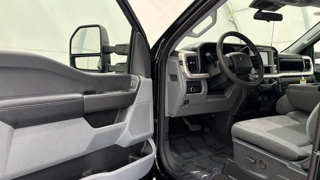 New 2026 Ford F250 XLT AWD/4WD image 32