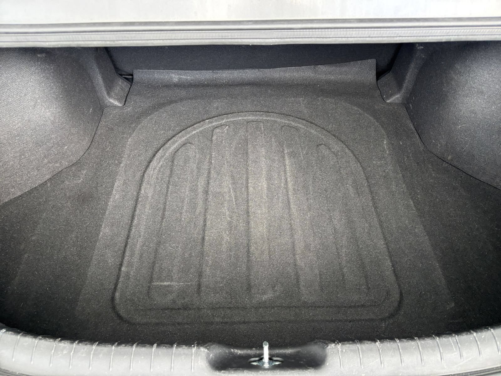 Used 2026 Hyundai Elantra Hybrid FWD image 32