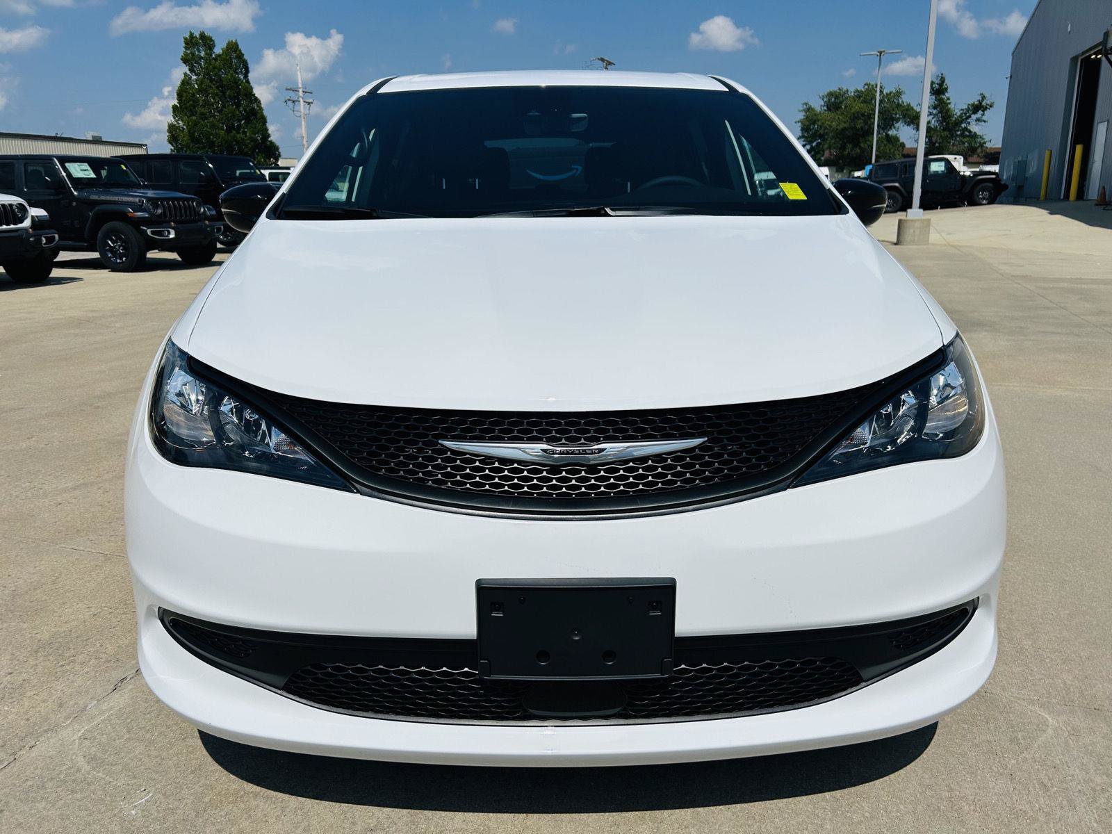 New 2027 Chrysler Pacifica LX FWD image 34