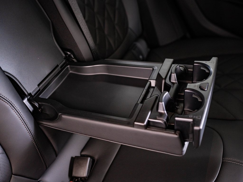 New 2026 BMW X6 xDrive40i w/ Climate Comfort Package image 51