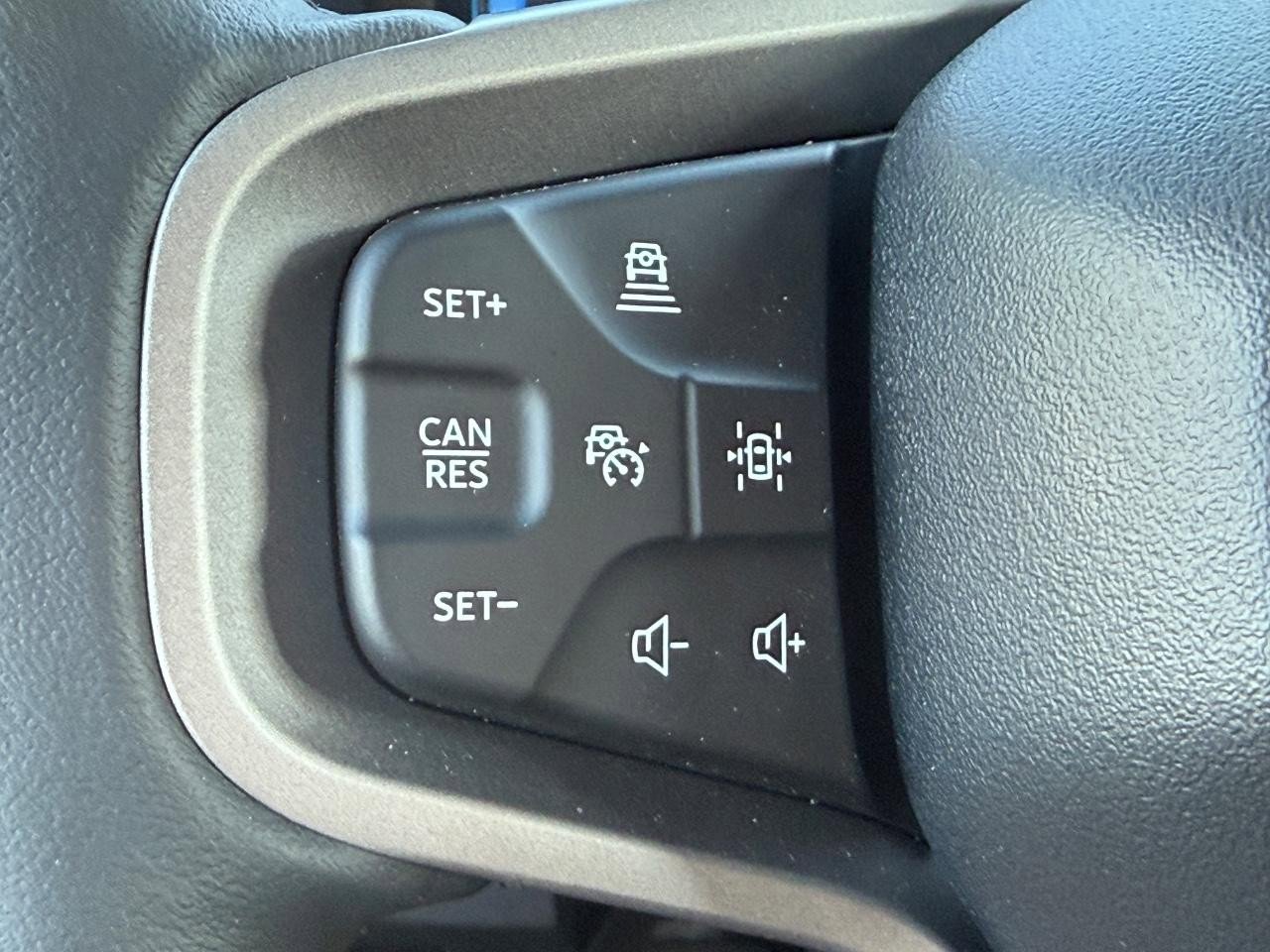 New 2026 Ford Bronco Badlands image 8