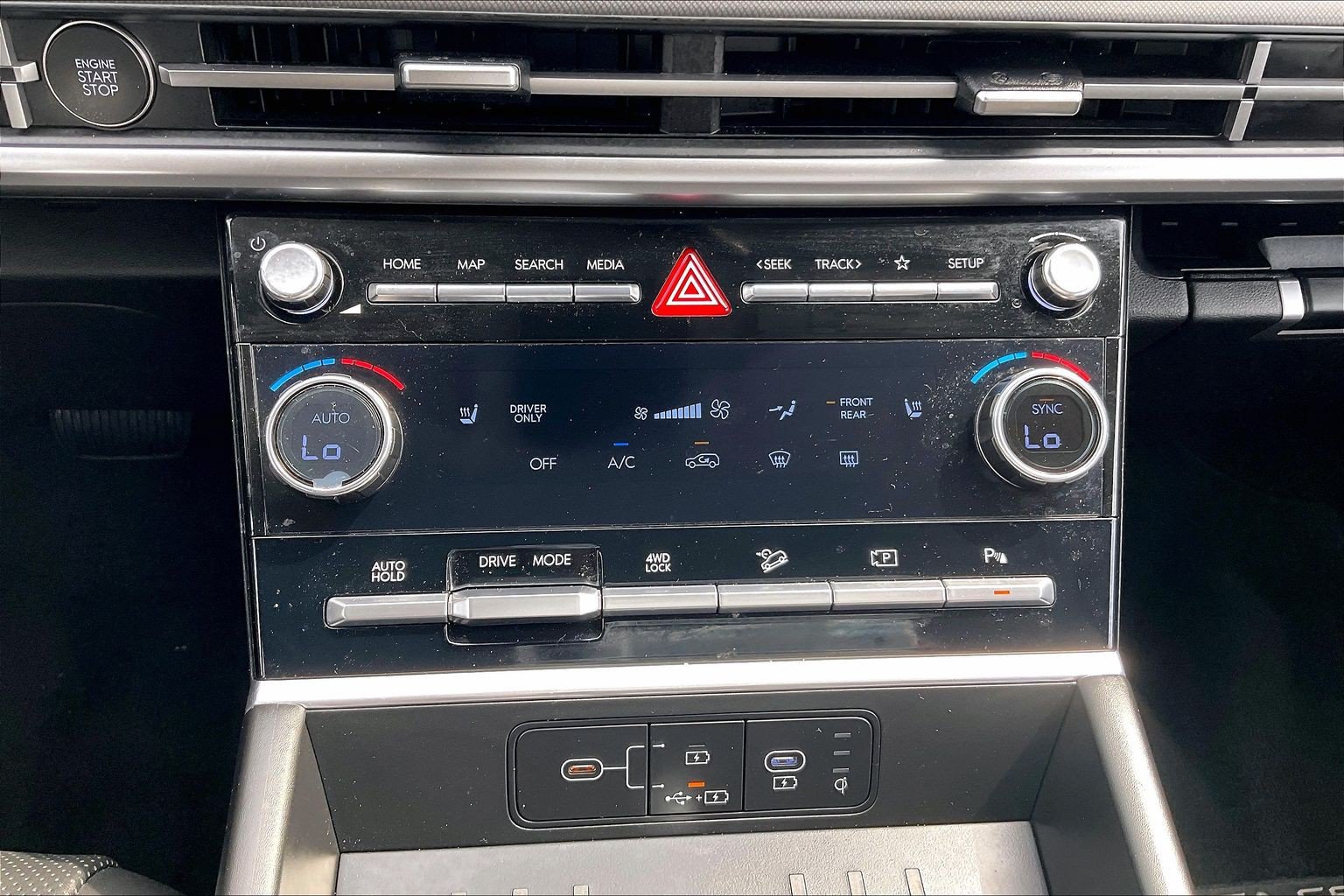 Used 2026 Hyundai Santa Fe SEL AWD/4WD image 30