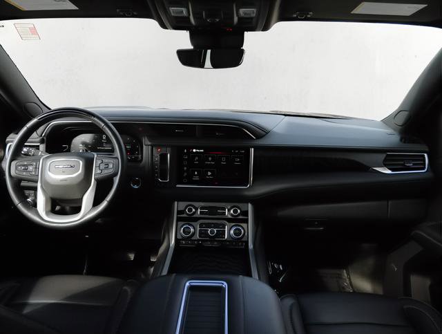Used 2023 GMC Yukon Denali w/ Denali Reserve Package image 18