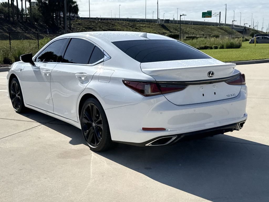 Used 2024 Lexus ES 350 F Sport w/ Accessory Package (Z2) FWD image 10