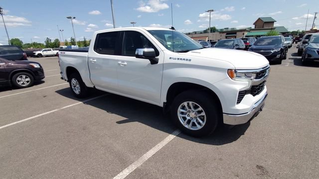 Certified 2025 Chevrolet Silverado 1500 LT AWD/4WD image 2